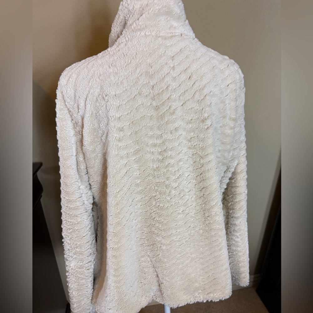 Patagonia women’s size Large Pelange Cozy Cream Textured Jacket - Picture 6 of 9